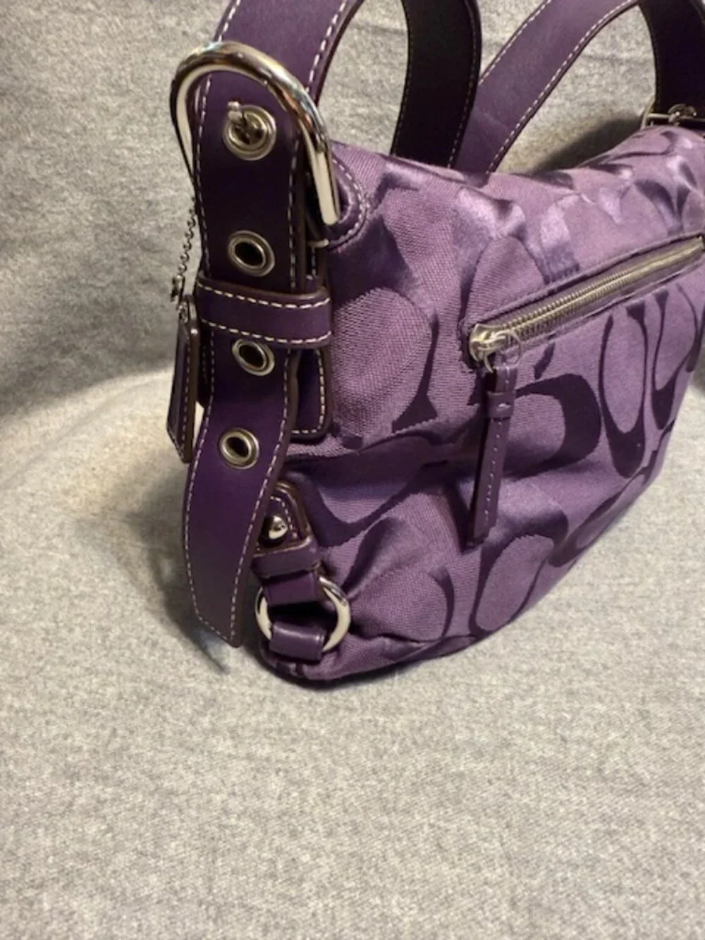 COACH purse - gorgeous and in excellent condition! - Picture 13 of 16